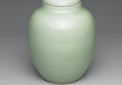 图片[2]-Lidded tea jar in pale green glaze, Qing dynasty, Kangxi reign (1662-1722)-China Archive